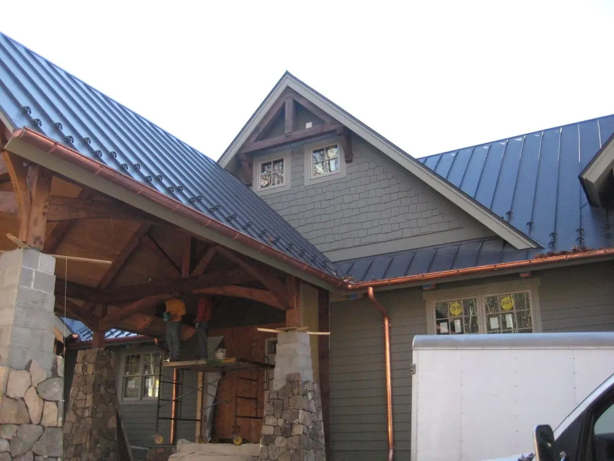 Craftsman Roofing team delivering quality roofing work in Maplewood Park